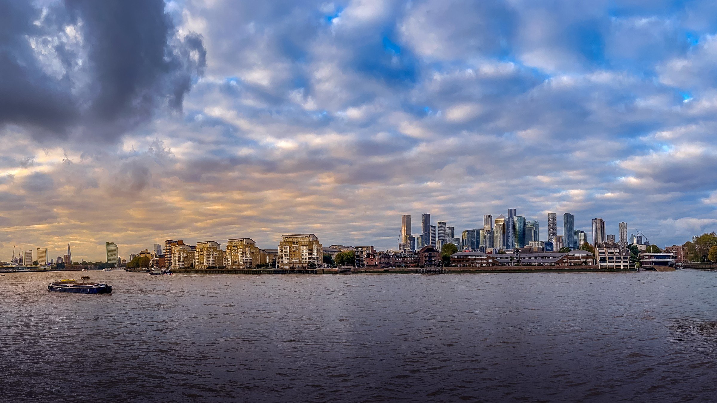 Drifting Toward Canary Wharf
